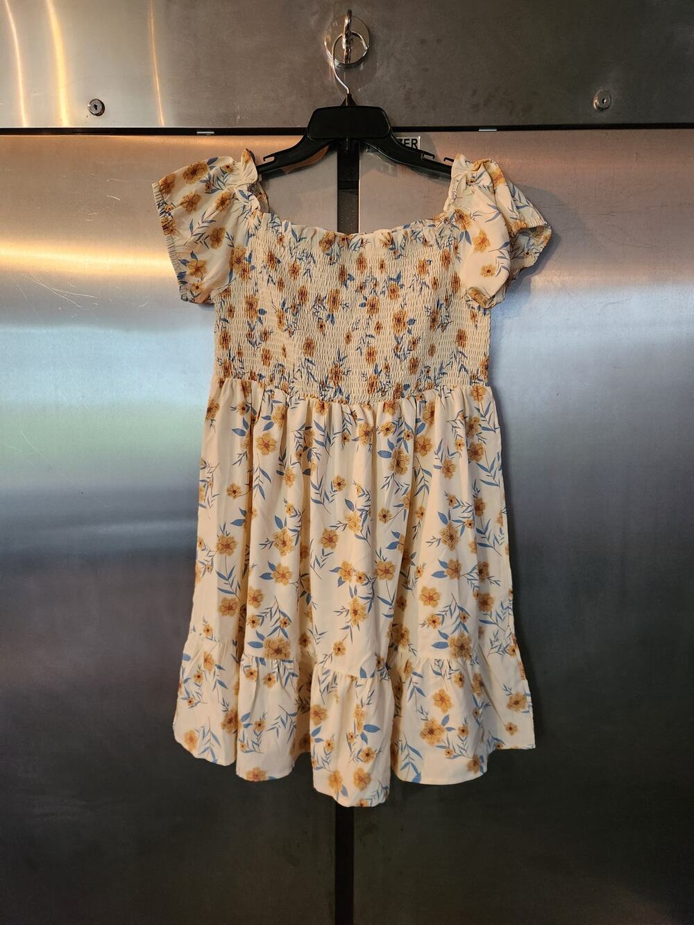 Shein Curve Floral Print Smocked Dress Women's Plus Size XL Cream
